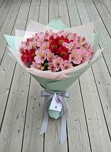 Букет цветов из:  Альстромерии в Березовке Воронежской области