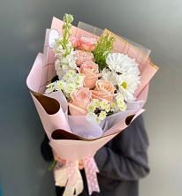 Букет цветов из:  Хризантемы и Розы в Березовке Воронежской области