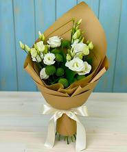 Букет цветов из:  Хризантемы и Лизиантусы в Березовке Воронежской области