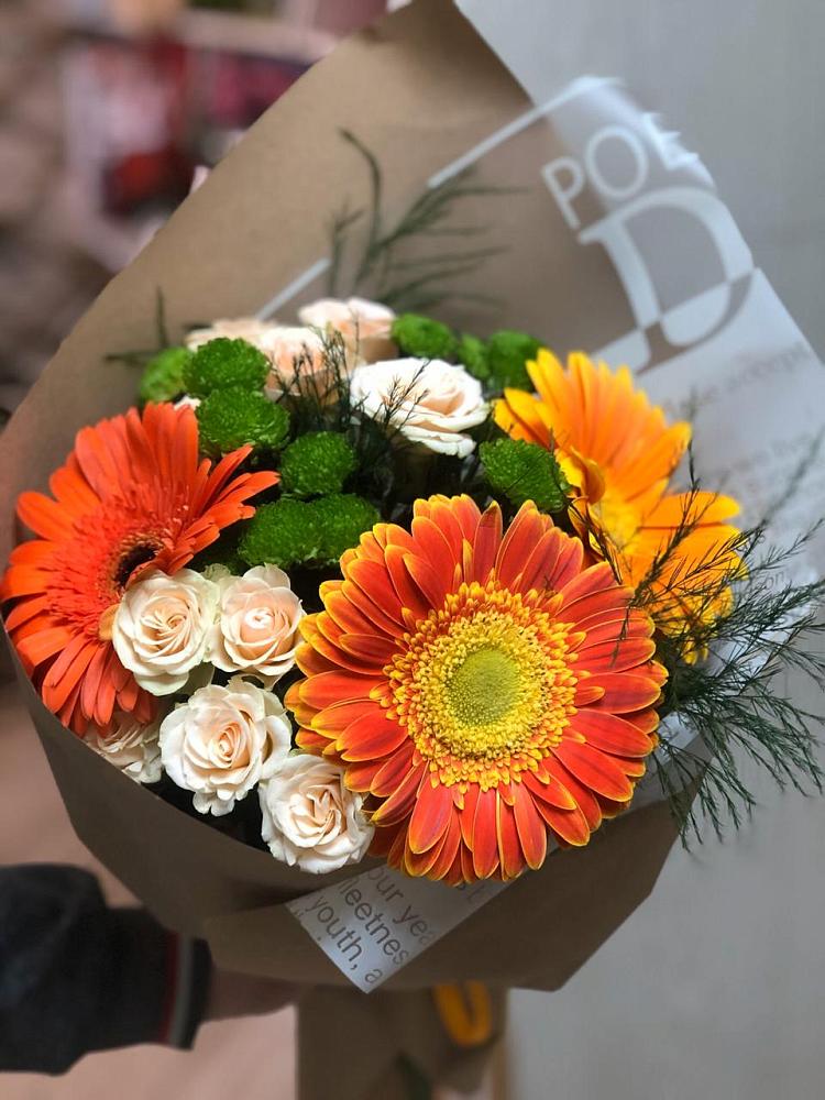 Букет цветов из: Герберы, Хризантемы и Розы в Березовке Воронежской области